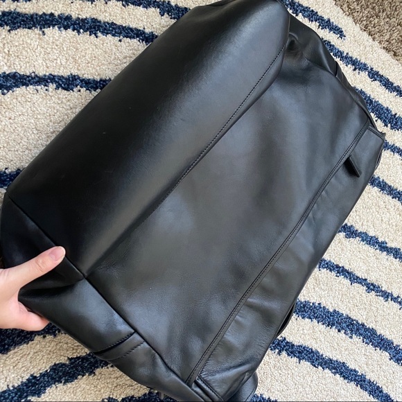 Authentic Men’s Prada soft leather Messenger Tote - Picture 2 of 4